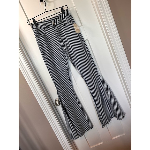 NWT Altar'd State Women's Striped Fringe Flare Jeans Stretch Blue White SZ Small - Picture 1 of 11